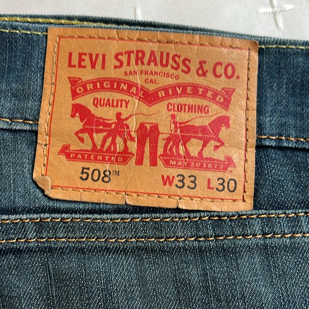 Levi Jeans - Picture 2 of 4